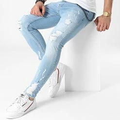 Jean Skinny 3052 Bleu Wash de Black Needle 8 Jean Skinny 3052 Bleu Wash de Black Needle -Black Needle Soldes black needle 254844 BN 3052 7 LIGHT BLUE 20210315T155631 03