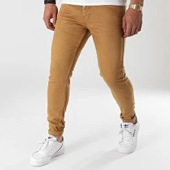 Jean Slim 3503 Camel de Black Needle