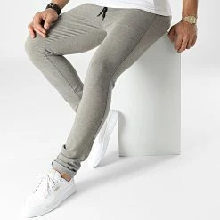 Pantalon 9001 Gris Clair Chiné de Black Needle -Black Needle Soldes black needle 294950 PNT 9001 2 LIGHT GREY 20211210T145449 03