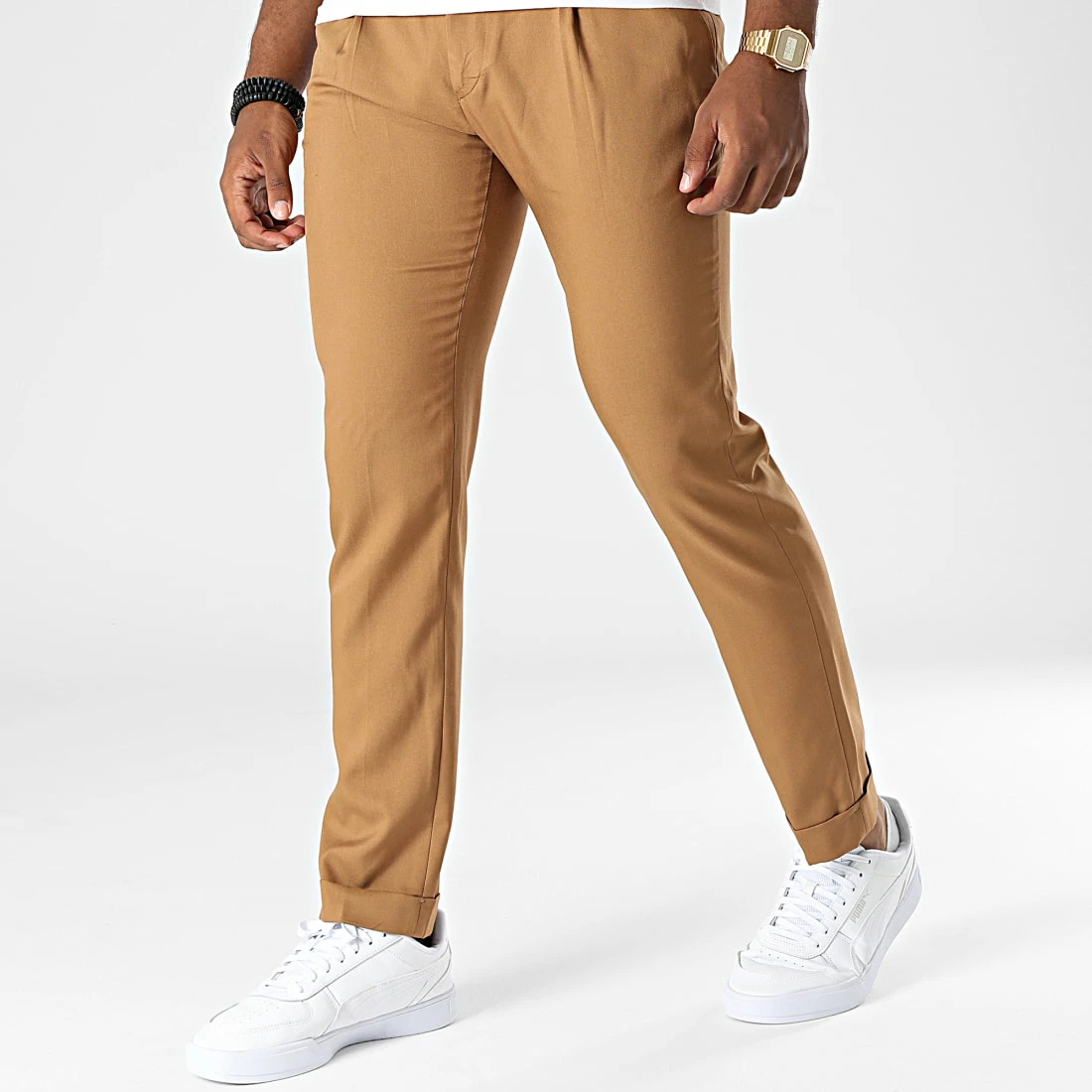 Pantalon Chino 398 Camel de Black Needle 3 Pantalon Chino 398 Camel de Black Needle