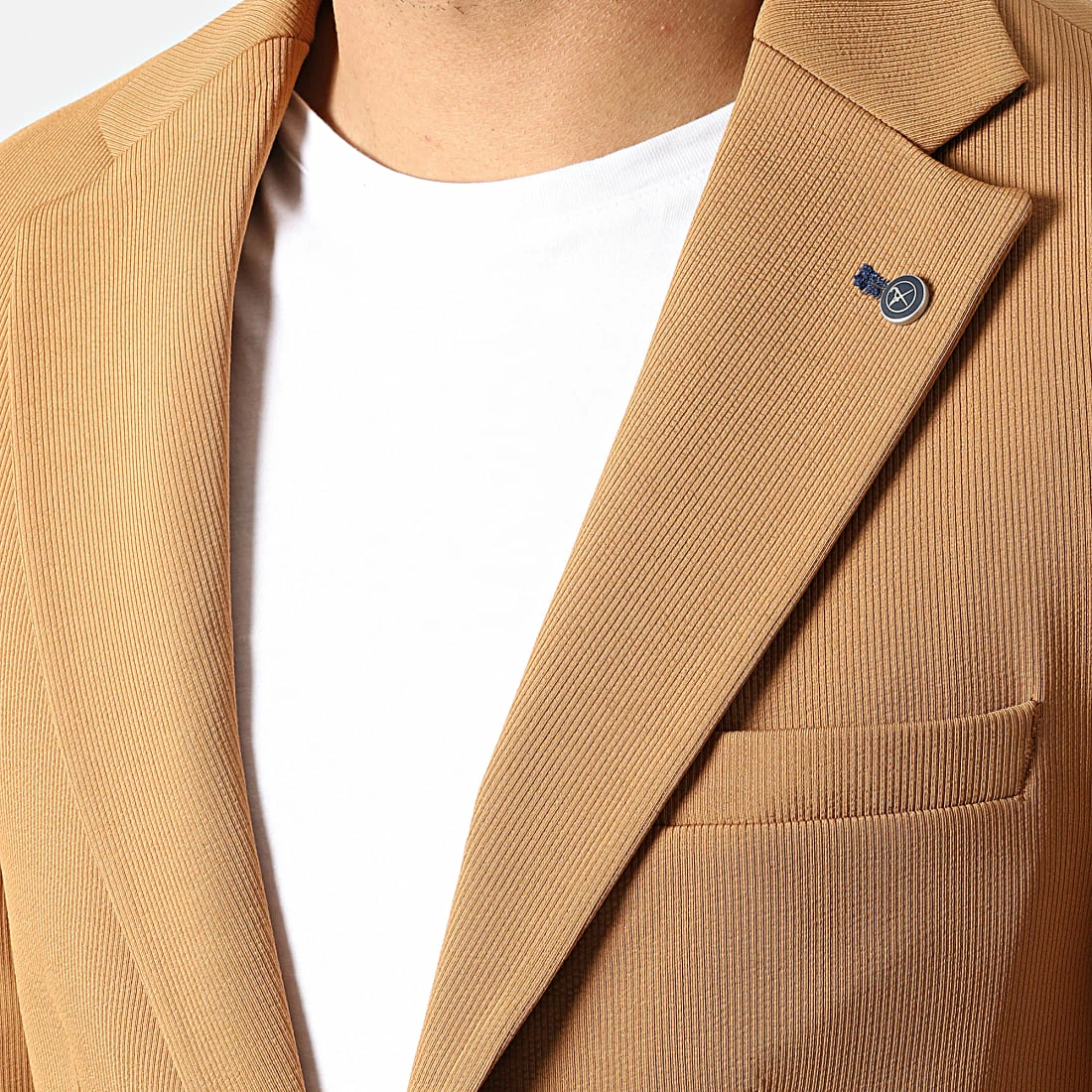 Ensemble Veste Blazer Et Pantalon Chino X-20519 Camel de Black Needle 4 Ensemble Veste Blazer Et Pantalon Chino X-20519 Camel de Black Needle – Image 2