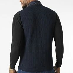 Veste Zippée Sans Manches BLC22K16 Bleu Marine de Black Needle -Black Needle Soldes black needle 343325 BLC22K16 BLEU MARINE 20221014T151209 04