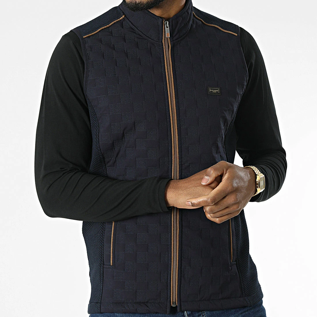 Veste Zippée Sans Manches BLC22K11 Bleu Marine de Black Needle 5 Veste Zippée Sans Manches BLC22K11 Bleu Marine de Black Needle – Image 3