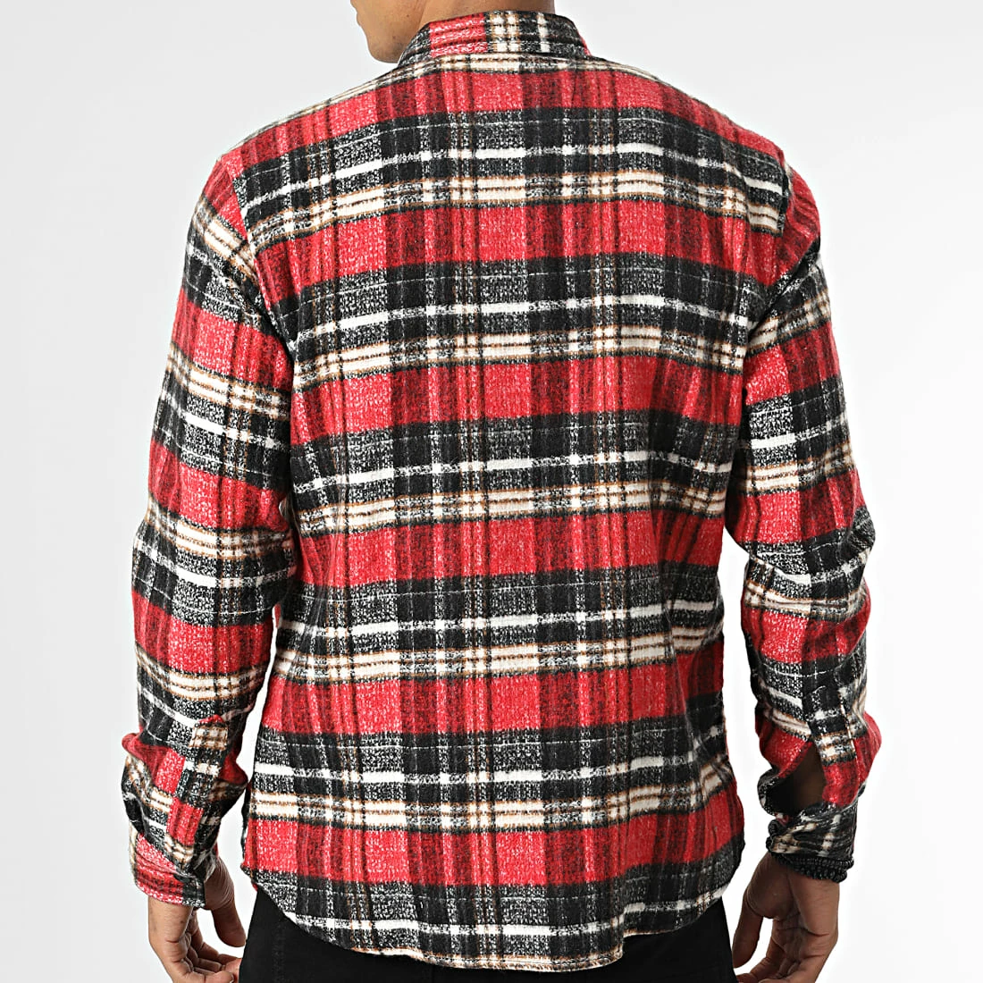 Surchemise Carreaux Y3688 Rouge de Black Needle 6 Surchemise Carreaux Y3688 Rouge de Black Needle – Image 4