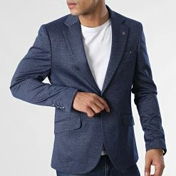 Veste Blazer 20551 Bleu Marine de Black Needle 8 Veste Blazer 20551 Bleu Marine de Black Needle -Black Needle Soldes black needle 348670 X 20551 2 20221128T141207 03