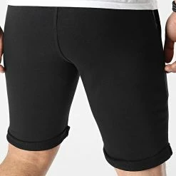 Short Jogging Logo Noir de Piraterie Music -Black Needle Soldes la piraterie 309308 PIRAT SHO PIRATERIEMUSICLOGO NOIBLC 20220318T160837 04