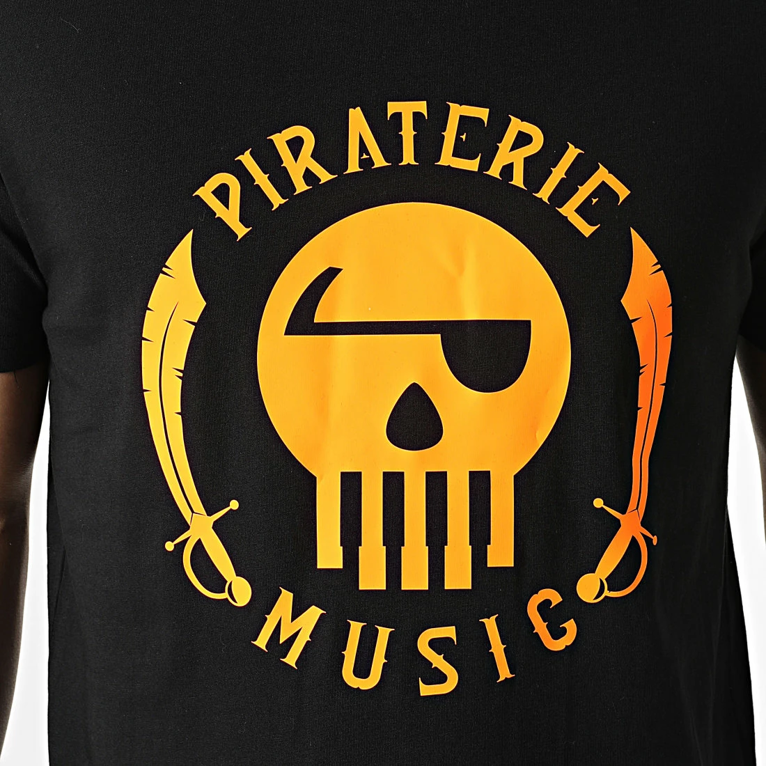 Tee Shirt Logo Noir Orange Fluo de Piraterie Music 4 Tee Shirt Logo Noir Orange Fluo de Piraterie Music – Image 2