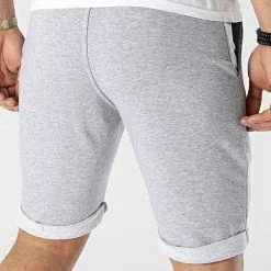 Short Jogging Logo Gris Chiné Noir de Piraterie Music -Black Needle Soldes la piraterie 316518 PIRAT SHO PIRATERIEMUSICLOGO GRICHINOI 20220422T123330 04