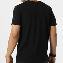 Tee Shirt Logo Noir Vert Fluo de Piraterie Music 9 Tee Shirt Logo Noir Vert Fluo de Piraterie Music -Black Needle Soldes la piraterie 321026 PIRAT TS LOGO NOIVERFLUO 20220523T161902 04