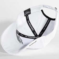Casquette 9052 Blanc de La Piraterie 9 Casquette 9052 Blanc de La Piraterie -Black Needle Soldes la piraterie 328100 9052 WHITE 20220720T160751 04