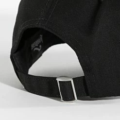 Casquette Plug 9054 Noir de La Piraterie 8 Casquette Plug 9054 Noir de La Piraterie -Black Needle Soldes la piraterie 328102 9054 BLACK 20220720T160654 03