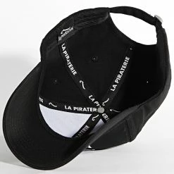 Casquette Ici C'est 9056 Noir de La Piraterie -Black Needle Soldes la piraterie 328104 9056 BLACK 20220720T160714 04