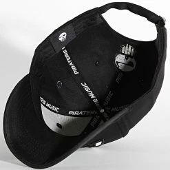 Casquette Réfléchissant Note Music Noir Blanc de Piraterie Music -Black Needle Soldes la piraterie 335185 PRT NOTE MUSIC WHITE RFLCT 20220830T155821 04