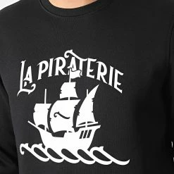 Sweat Crewneck Bateau Noir Blanc de La Piraterie -Black Needle Soldes la piraterie 346155 PIRAT SWCR BATEAU NOIBLC 20221027T161617 02